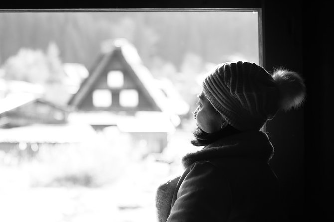 Gokayama and Shirakawago/Photoshoot by professional photographer - Stop 3: Wada House for the inside details (and a separate fee)