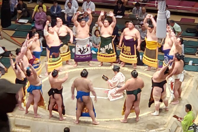 Grand Sumo Tournament Tokyo - Osaka - Nagoya - Ryōgoku Kokugikan in Tokyo: The Atmosphere That Makes Sumo Click