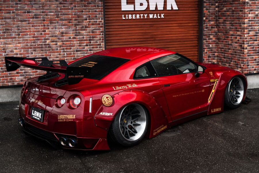 GT-R35 800hp Club Membership - secret underground car meet - Super Autobacs Stop: Why This Matters for Real Car People