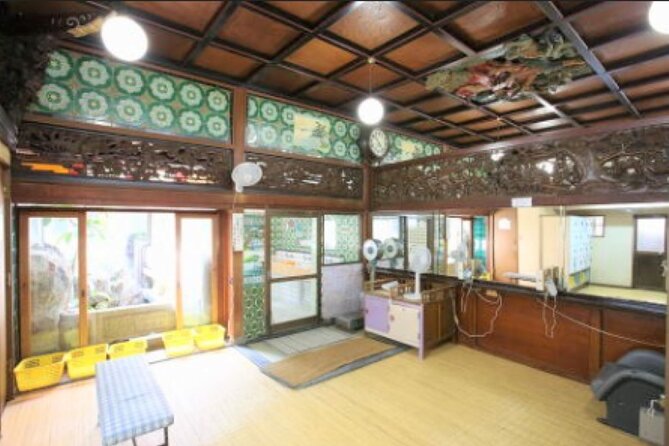 Guide tour of Japanese bathing culture at Funaoka Onsen - The etiquette lesson that makes the soak feel easy