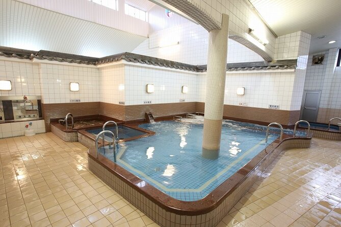 Guide tour of Japanese bathing culture at Funaoka Onsen - The “nude and gender-separated” reality, and how to plan for it