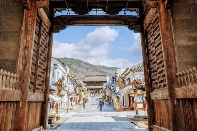 Half-Day Zenkoji Tour with Tea Experience - A 12:15 start in Nagano that leaves you breathing room