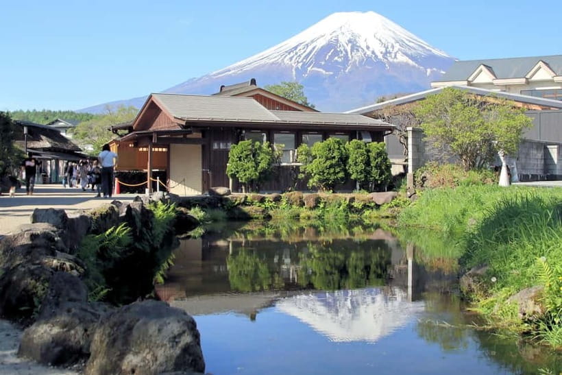 Halfway Up Mt,Fuji, Oshino Hakkai, Kawaguchiko from Tokyo - Hikawa Clock Shop photo stop: short, but good for a quick break