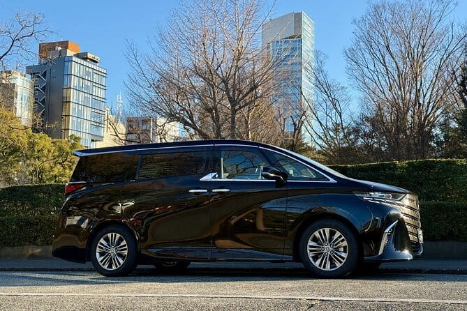 Haneda Airport Private Transfer To Tokyo City - The meet-up at Haneda: clear instructions, real human help