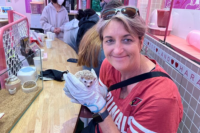Harajuku Private Tour: Kawaii Fashion & Animal Cafe Included - Cafe Reissue and 3D Latte Art, the Photo Stop Worth Planning For