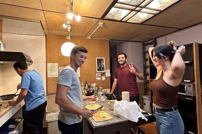 Hide's Table A Unique Dinner Gathering Every Wednesday Night - How Dinner Turns Into Real Conversation