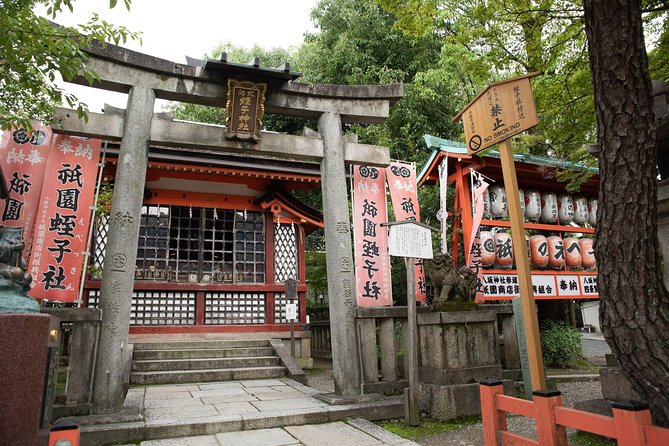 Highlights & Hidden Gems With Locals: Best of Kyoto Private Tour - Kamogawa River Walk: Kyoto’s River Parkway
