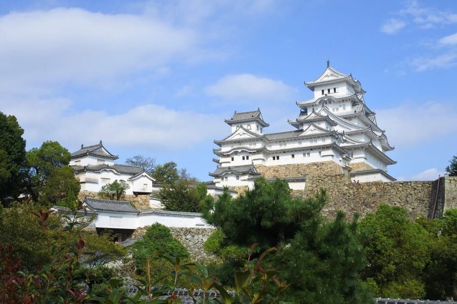 Himeji: Express Guided Tour of Himeji Castle in 90 Minutes - Himeji Castle in 75 Minutes, Including the 6-Storied Tower