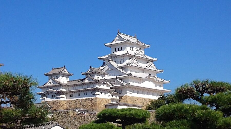 Himeji: Private Customized Tour with Licensed Guide - Value check: is $106 per person worth it?