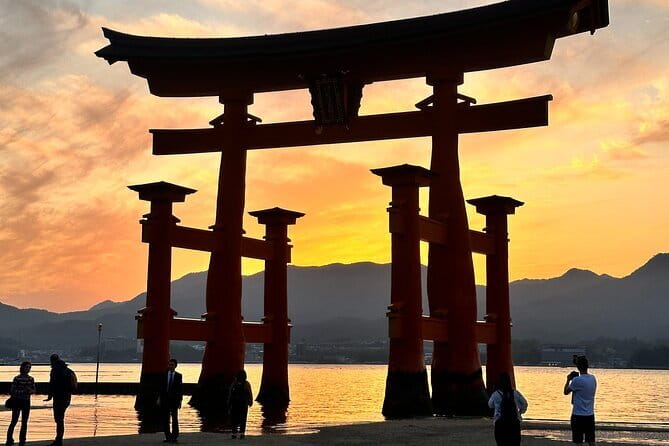 Hiroshima and Miyajima Private Custom Tour with Local Guide - Price and what you’re really paying for