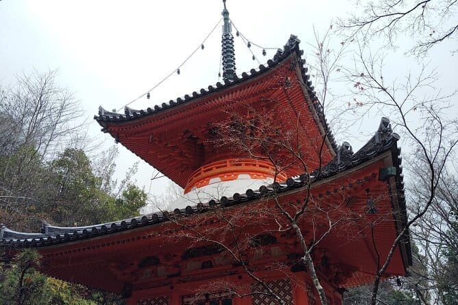 Hiroshima and Miyajima Private Guided Tour - Miyajima ferry time: the transition from memory to sea air