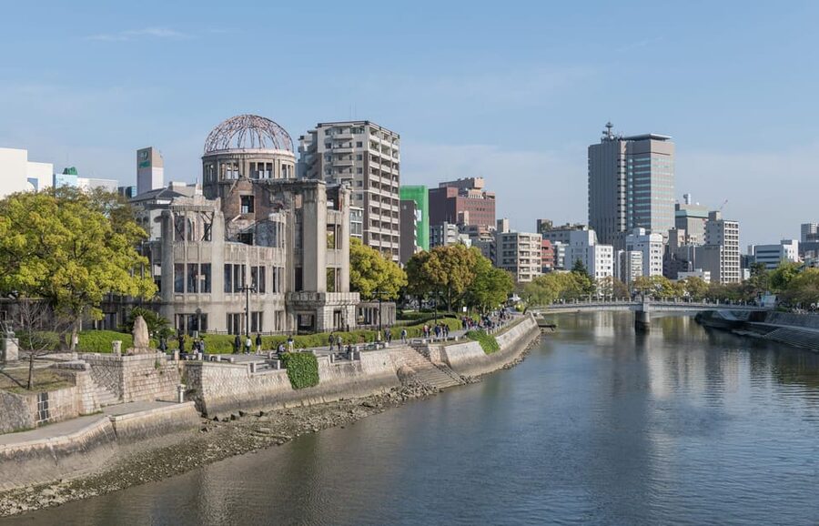 Hiroshima: History and Hidden Gems Tour - Peace Memorial Park: seeing the viewpoints you might otherwise miss