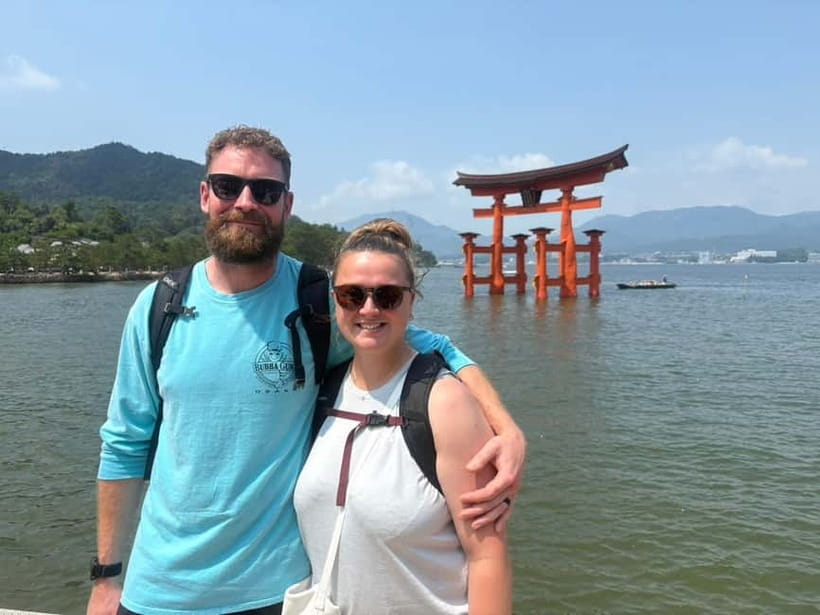 Hiroshima: Miyajima Island Half-Day Tour with Guide - A secret photo stop that breaks up the crowds