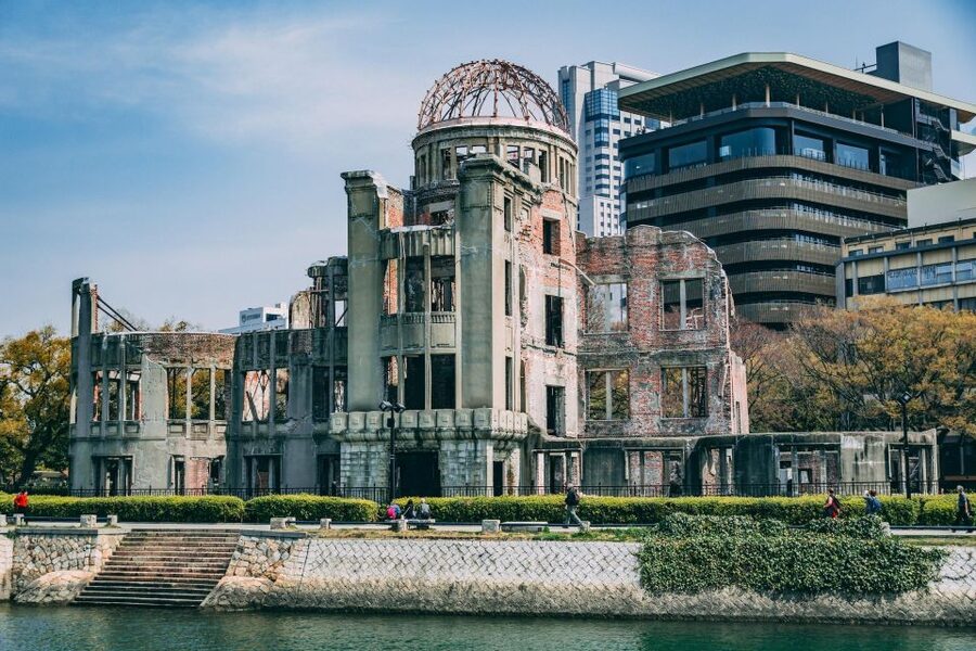 Hiroshima: Miyajima Peace Memorial Icons of Peace and Beauty - Hiroshima Peace Memorial Museum: the part you will think about later