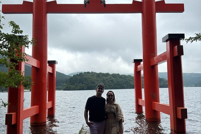 Hiroshima & Miyajima: Private Full-Day Tour with a Local Guide - Itsukushima Shrine and the torii gate plan tied to the tide