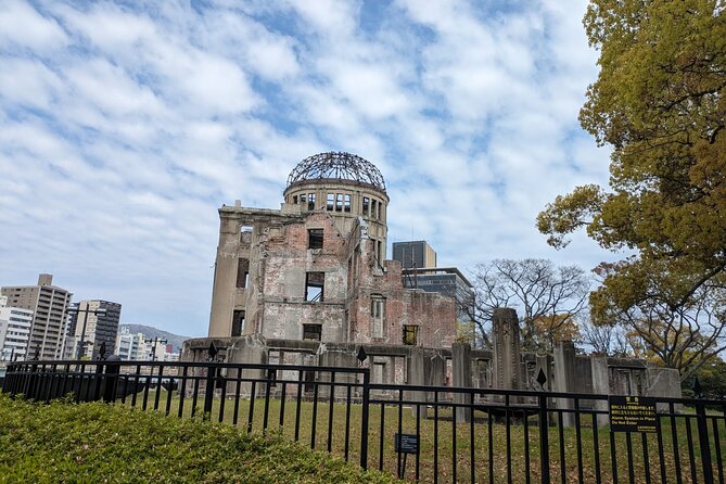 Hiroshima Peace Memorial and Atomic Bomb Dome Private Tour - Hiroshima National Peace Memorial Hall: reflection plus screens tied to victims