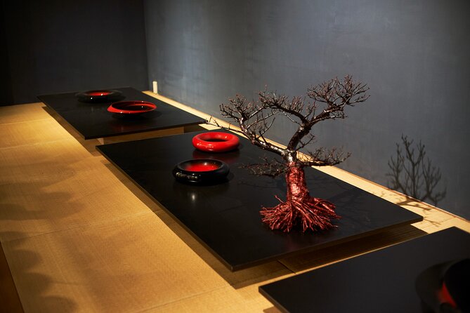 Hiroshima:Private lacquer workshop experience tour(gift included) - Studio setting, meeting point, and how easy it is to reach
