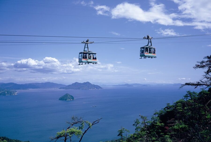 Hiroshima:Visit Tourist Pass(1, 2, 3day and 3day middlearea) - Miyajima island by ferry, plus the 100 yen visitor tax detail