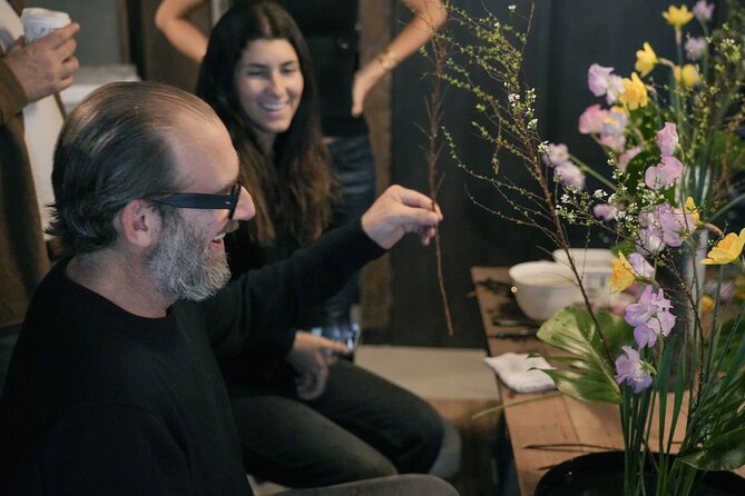 Ikebana Traditional Japanese Art of Flower Arranging - Ikebana in Kyoto: living flowers and quiet balance