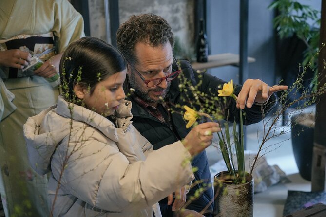 Ikebana Traditional Japanese Art of Flower Arranging - Who should book this Ikebana class