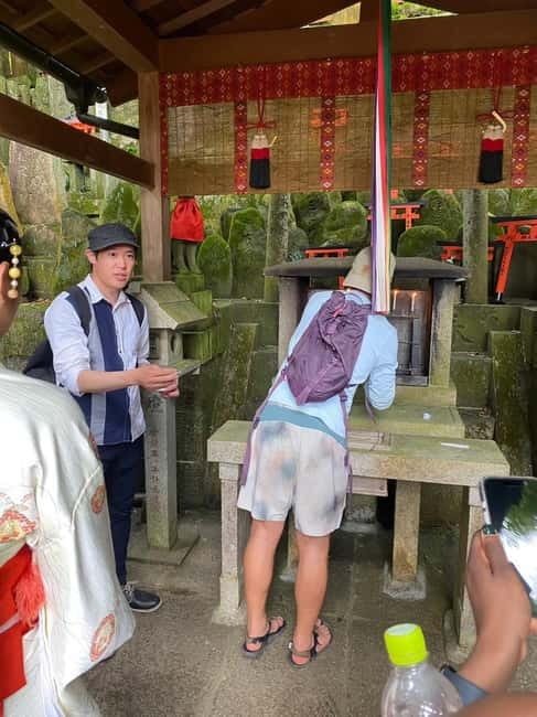 Inside of Fushimi Inari - exploring and lunch with locals - Who this tour suits best (and who should skip it)