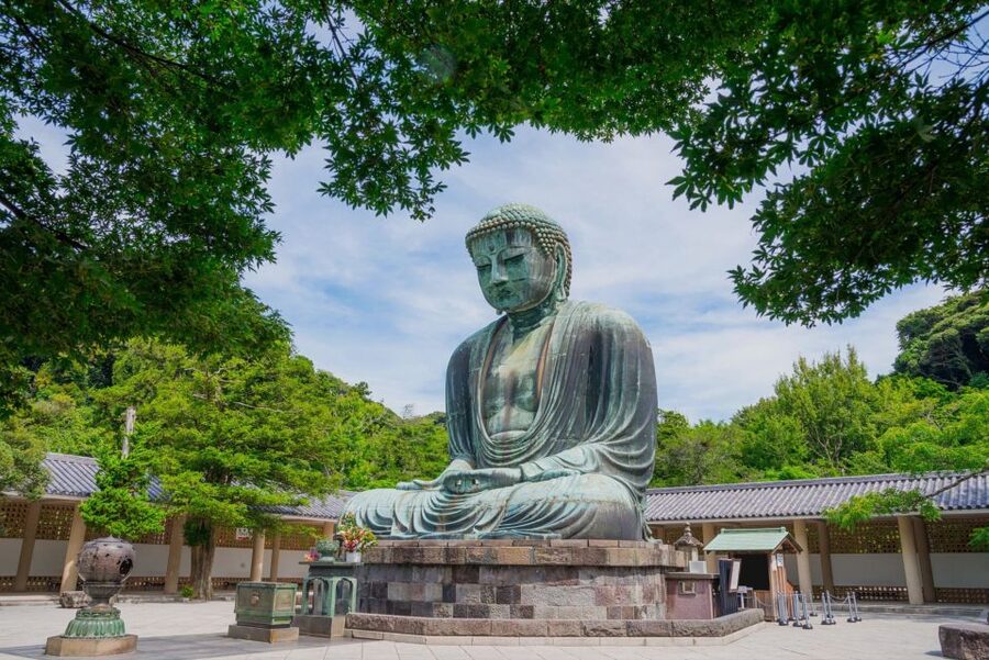 Kamakura: Private Guided Walking Tour with Local Guide - Hase-dera gardens and hydrangeas: planning around June