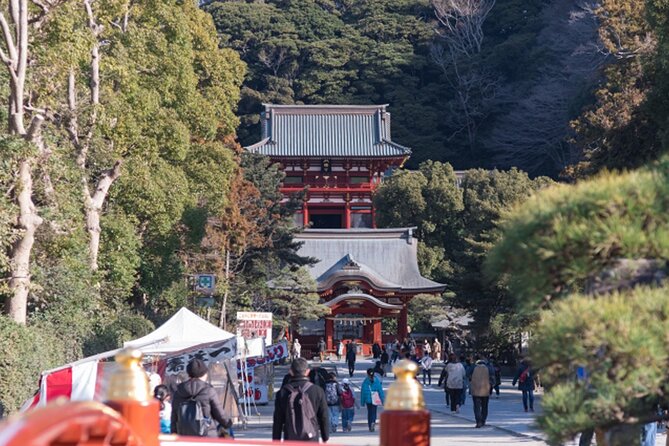 Kamakura Walking Tour - The City of Shogun - Kotoku-in and the Great Buddha: The Photo Stop That Teaches Scale