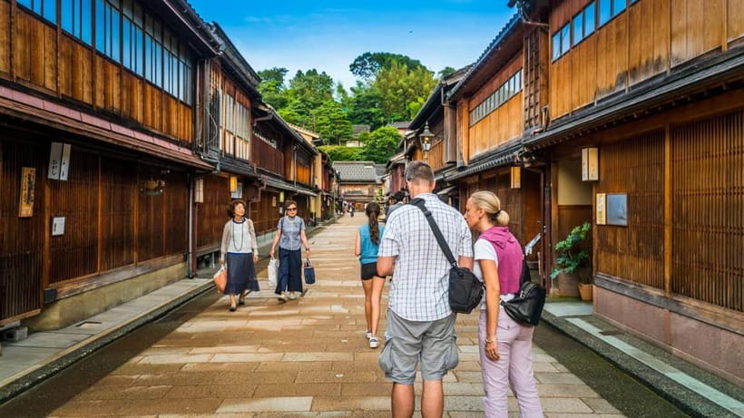Kanazawa: City Highlights & Hidden Gems Private Walking Tour - How a flexible private walk changes Kanazawa