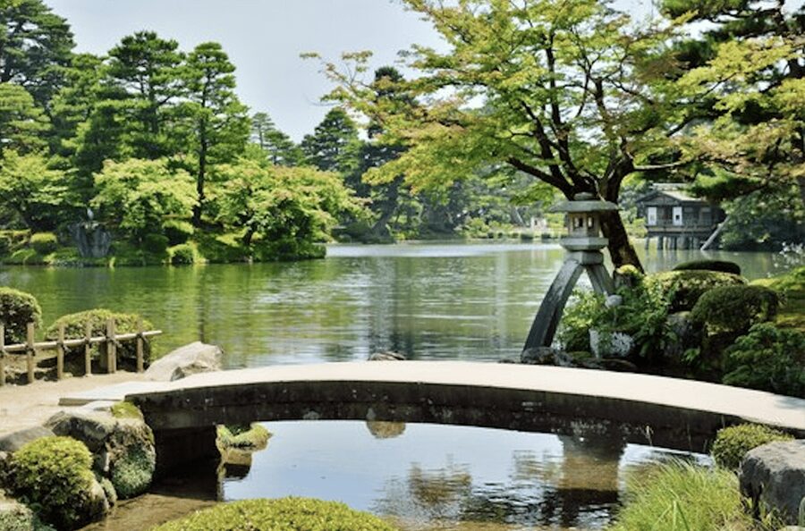 Kanazawa: Private Custom Tour with Local Guide - Higashi Chaya District: tradition you can walk through, not just read about