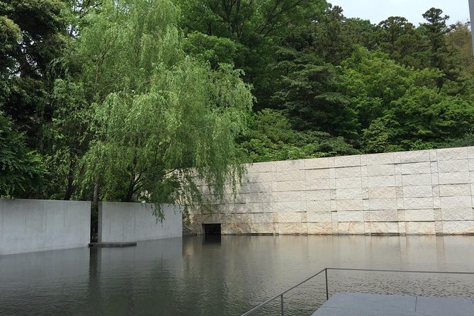 Kanazawa Private Tour: Highlights of an Old Samurai Town - Kenrokuen Garden: One of Japan’s “Big Three” for Calm, Seasonal Detail