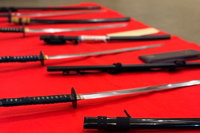 Katana Shopping with Professional Guidance in Kyoto - How the one-hour session is structured, and why timing matters