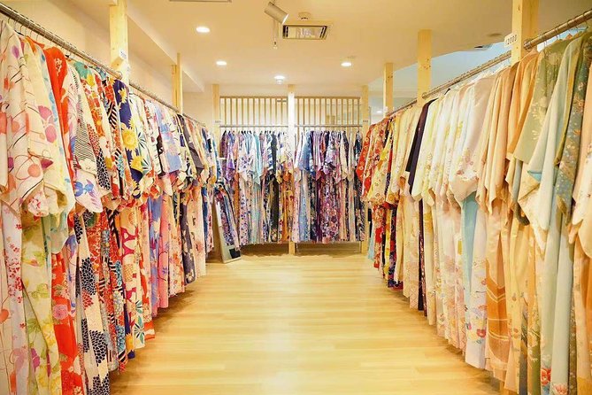 Kimono and Yukata Experience in Kyoto - Getting dressed at Kyoto Kimono Rental Rei, step by step
