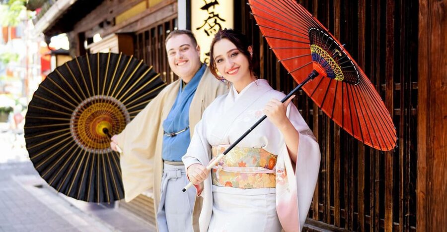 Kimono photoshoot-Includes 100 photo data - Kimono Rental, Prep Time, and Optional Hair and Makeup