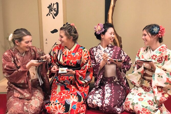 Kimono Tea Ceremony at Kyoto Maikoya, NISHIKI - Mixing Matcha and Sipping It: What You Actually Do in the Ceremony