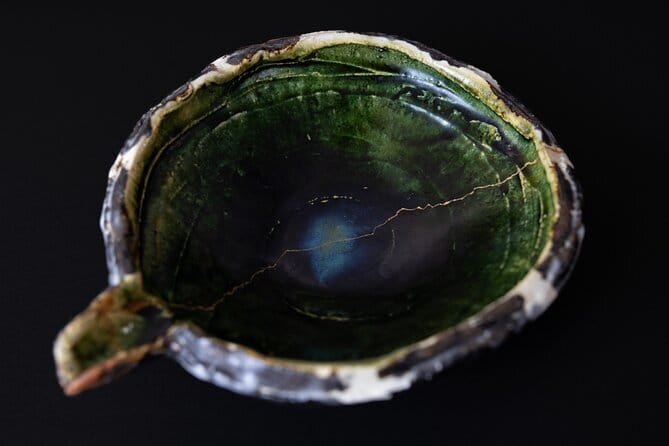 Kintsugi Workshop Class in Shibuya, Tokyo with mon cadeau - Why the Max of 6 People Feels Like Real Instruction