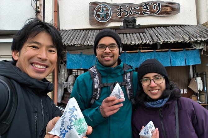 KIYOTO’s Kyoto Private E-Cycling Tour: Highlights & Hidden Gems - Higashiyama without the foot fatigue: Yasaka Pagoda, Hanamikoji, and Shirakawa