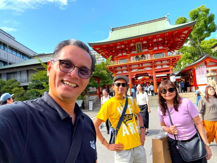 Kobe: Kobe City Highlights Guided Tour - Shrine, Port, Tower - A quick walk through Kobe’s big moments