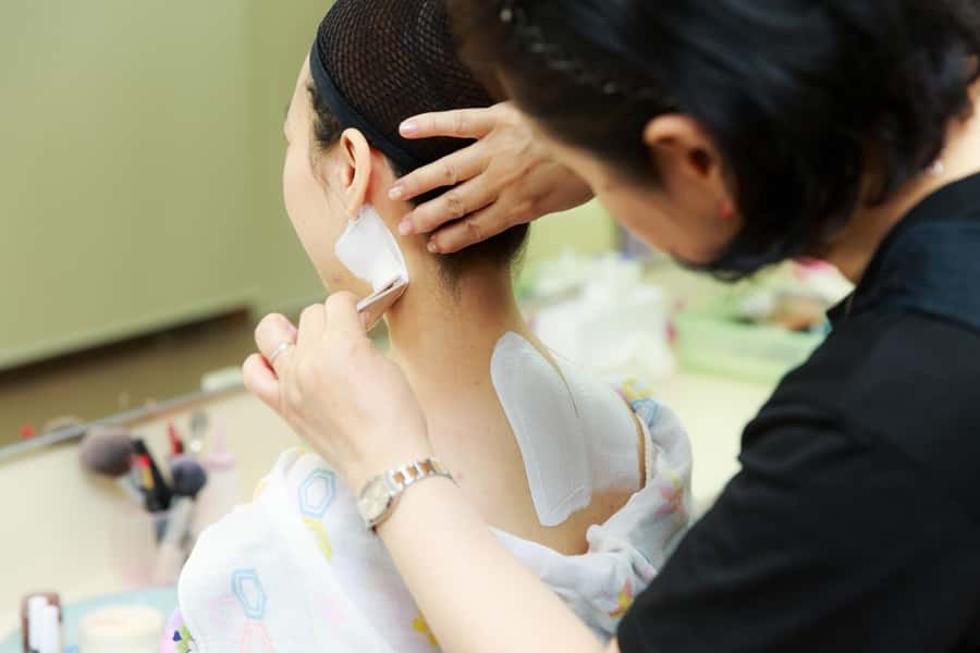 Kyoto: 2-Hour Maiko Makeover and Photo Studio Shoot - Wig, Hair Accessories, and Learning the Maiko Walk