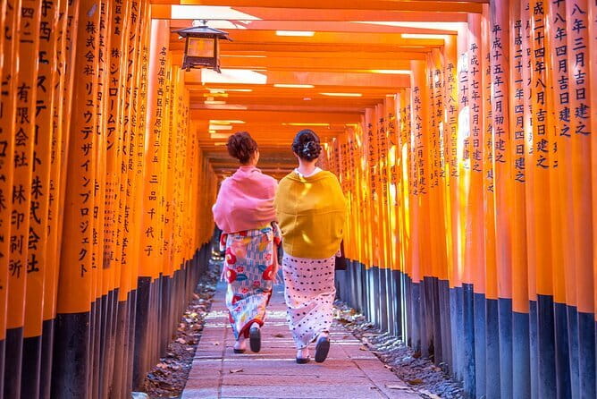 Kyoto and Nara UNESCO Highlights Full-day Tour From Osaka - Kiyomizu-dera Temple: hillside views and the Kyoto street circuit
