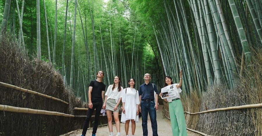 Kyoto: Arashiyama Walking Tour with Local Guide - Why Arashiyama works best on foot