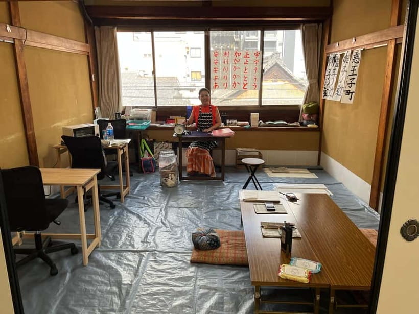Kyoto: Calligraphy class at Buddhist temple in city center - Choosing your Kanji and learning the tools properly