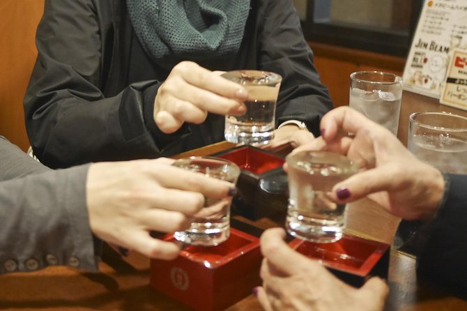 Kyoto Casual Evening Pontocho Food Tour - Tatsumi Bridge and shrine moments that break up the food rhythm