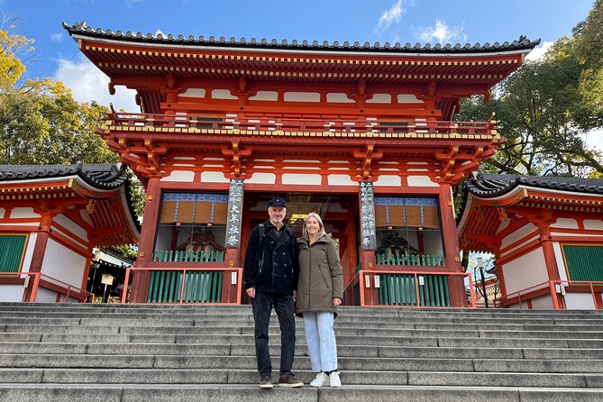 Kyoto Early Bird English Tour: Fushimi Inari & Gion(Private opt) - Yasaka Koshindo: color that makes temples feel alive