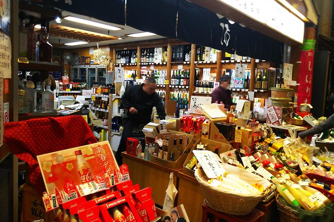 Kyoto Early Riser Golden One-Day Walking Tour - Stop 5: Nishiki Market on foot, where tasting is the whole point