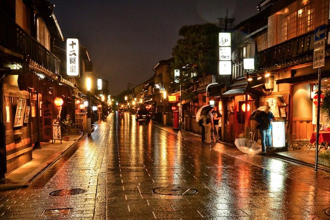 Kyoto Evening Gion Food Tour Including Kaiseki Dinner - Gion corner details that help you stop guessing