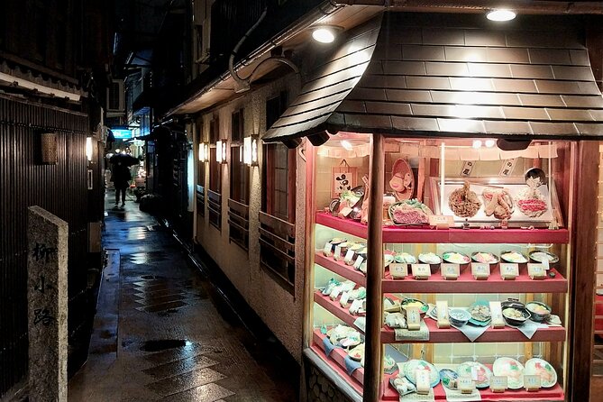 Kyoto Food Tour of 10 Tastings with Wagyu, Mochi & More Surprises - Gion and the Kamo River views, plus a walk that feels like Kyoto