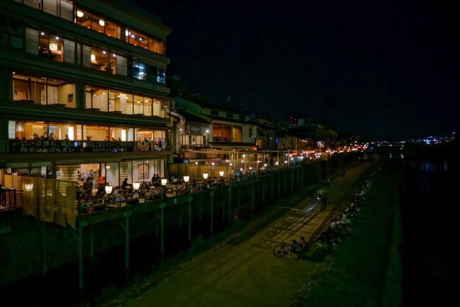 Kyoto: Foodie Night Tour in Gion with 9 dishes + 6 Sake - Should You Book This Gion Foodie Night Tour?