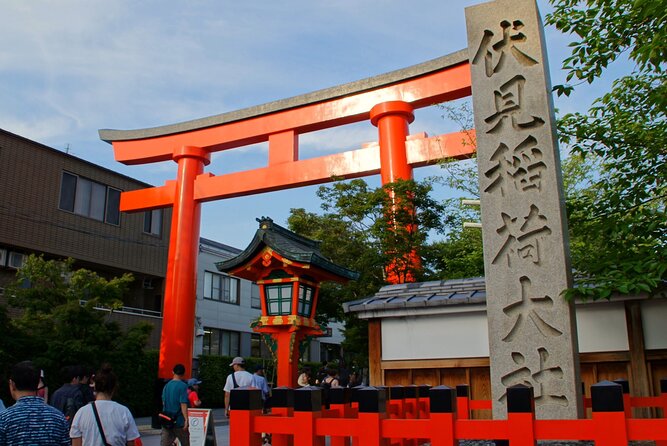 Kyoto: Fushimi Inari Shrine Walking Tour - Included value: why $39.64 can make sense here