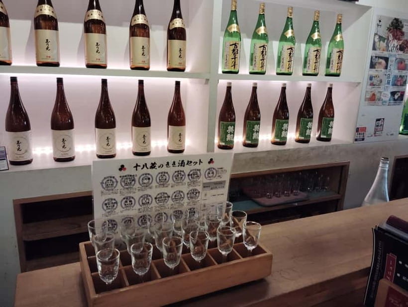 Kyoto: Fushimi Sake Brewery Tour - 18 Tastings in 2.5 Hours - Sake plus wine tasting: how that changes the flavor lesson