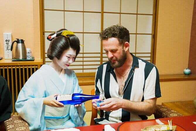 Kyoto: Geisha Dinner & Gion Cultural Walk - Key things that make this Kyoto night work